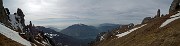 37 Panoramica sul canalone di salita verso il lago